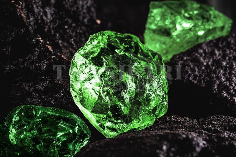 Một số cách phân biệt đá Emerald thật