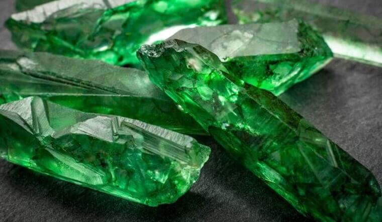 Một số đặc điểm của Đá Emerald